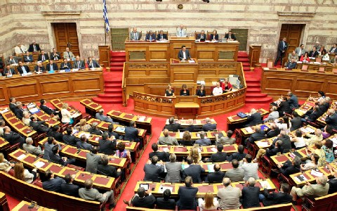 Στη Βουλή η δικογραφία για το Μνημόνιο Ι