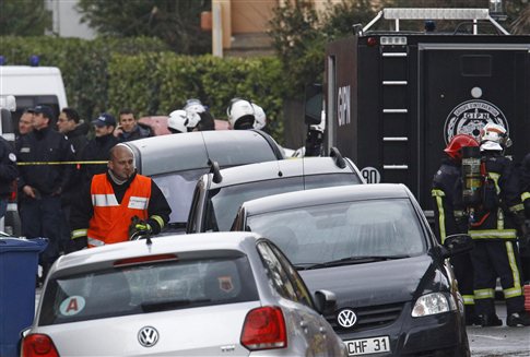 Τρεις αστυνομικοί τραυματίες