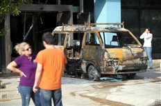 Επίθεση με φορτηγάκι γεμάτο γκαζάκια κατά του κτιρίου της Microsoft στο Μαρούσι