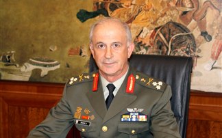 Παραιτήθηκε, αιφνιδίως, ο αρχηγός ΓΕΣ