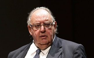 Το «μαζί τα φάγαμε» τώρα και σε βιβλίο!