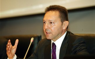 Εύσημα των Financial Times στον Γ. Στουρνάρα