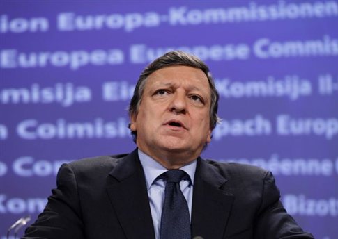 Στήριξη στην Αθήνα, αλλά και πιέσεις για το Μνημόνιο από τον Ζοζέ Μπαρόζο