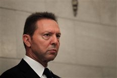 Χωρίς αποφάσεις η διυπουργική σύσκεψη για τα ειδικά μισθολόγια των ένστολων