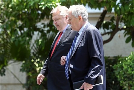 Μίνιμουμ συμφωνία για εφεδρεία. Δεν κόβονται οι συντάξεις του ΟΓΑ