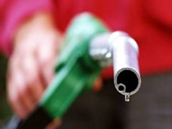 Αισχροκέρδεια στη τιμή της βενζίνης