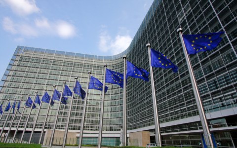Κομισιόν: Ισως και αρχές Οκτωβρίου η έκθεση της τρόικας