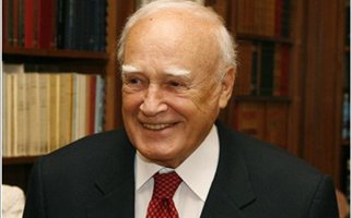 Μειώνεται στο μισό ο μισθός του Προέδρου της Δημοκρατίας