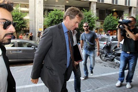 Τις εκκρεμότητες για το πακέτο των 11,5 δισ. ευρώ εξέτασαν Στουρνάρας - τρόικα
