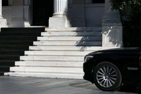 Έκλεισε η συμφωνία των κυβερνητικών εταίρων για τα μέτρα-σοκ
