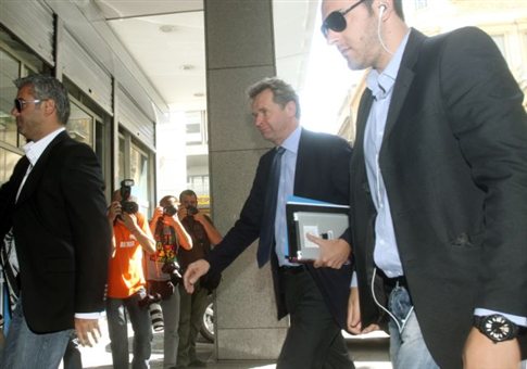 Ενστάσεις της τρόικας για ορισμένα μέτρα στη συνάντηση με τον Γ.Στουρνάρα