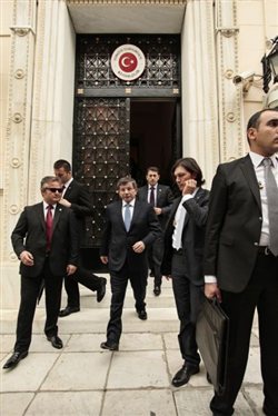 Διμερείς σχέσεις, Συρία και παράνομη μετανάστευση στο επίκεντρο της συνάντησης Σαμαρά-Νταβούτογλου
