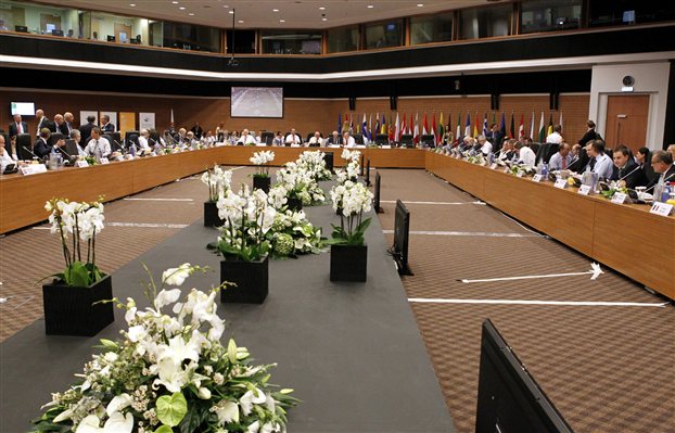 Eurogroup: Στο Λουξεμβούργο ο Ι. Στουρνάρας με στόχο μια θετική δήλωση