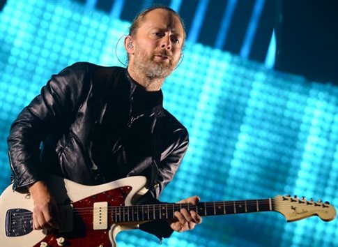 Θαυμαστής των Radiohead πουλά το εισιτήριο της «άπιστης» συντρόφου