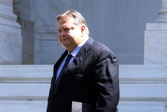 Βενιζέλος: παρέδωσε στην κυβέρνηση τη λίστα των ελβετικών καταθέσων