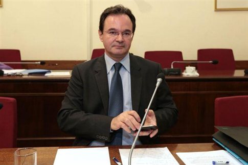 Επιστολές του Γ.Παπακωνσταντίνου προς Economist και FT για τη «λίστα Λαγκάρντ»