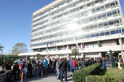 Υπό κατάληψη και πάλι το κτίριο διοίκησης του ΑΠΘ