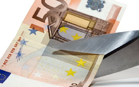 «Αναπόφευκτο» νέο κούρεμα του ελληνικού χρέους