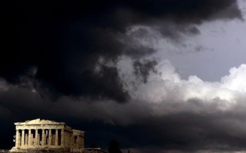 Σε υφεσιακό σοκ η οικονομία: Κατά 7,2% συρρικνώθηκε το ΑΕΠ το γ' 3μηνο