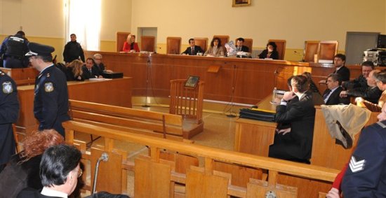Εννέα (9) αναβολές μέσα σε δύο χρόνια για υπόθεση χρηματισμού