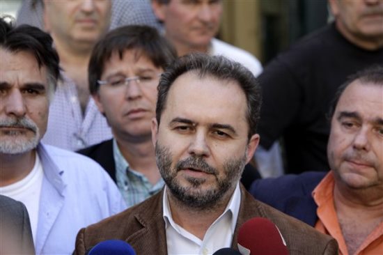 Θα ζητήσει μετάθεση στις μονάδες της ΔΕΗ που θα πουληθούν ο Ν. Φωτόπουλος