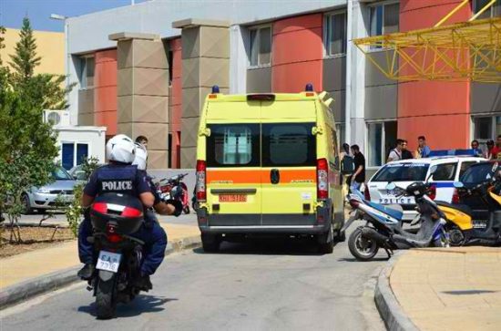 Απεβίωσε ο πατέρας που πυροβόλησε τη 17χρονη κόρη του στο Αργος