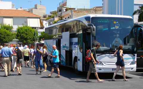 Σοκ στα Χανιά: Δωρεάν παιδικό εισιτήριο «μόνο για Ελληνες»!