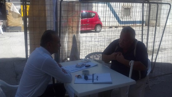Επίσκεψη του Αντιπεριφερειάρχη Θεσσαλονίκης στον καταστηματάρχη που πραγματοποιεί απεργία πείνας