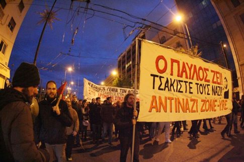 Παράλληλες συγκεντρώσεις αντιφασιστικών οργανώσεων, ΧΑ στο κέντρο