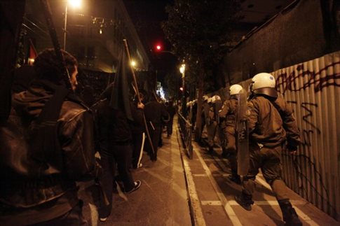 Ένταση και εκτεταμένη χρήση χημικών στα Εξάρχεια