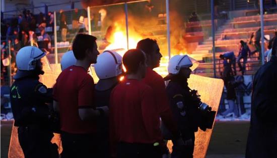 Εξι συλλήψεις και 48 προσαγωγές πριν τον αγώνα Αιγάλεω-ΑΕΚ