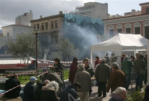 Τσικνοπέμπτη στη Βαρβάκειο με δωρεάν κρέας και κρασί