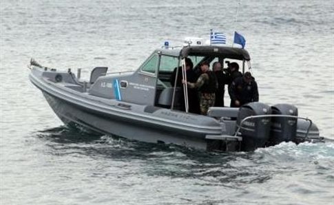 Σήμα κινδύνου εξέπεμψε από σκάφος με εκατοντάδες μετανάστες στην Κρήτη