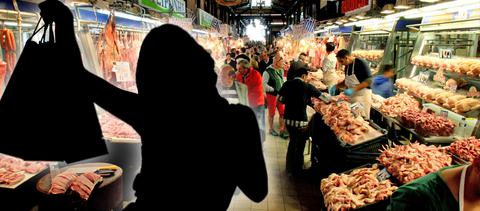 Πλούσιες κυρίες μοίρασαν κρέατα αξίας 50.000 ευρώ στη Βαρβάκειο