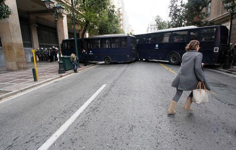 Απαγόρευση συγκεντρώσεων φιλάθλων το Σάββατο στην Αθήνα
