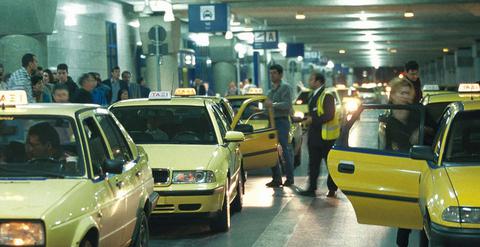 Βρέθηκε ο οδηγός ταξί που μετέφερε τον ασθενή με κορονοϊό
