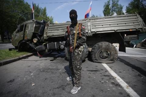 Το Κίεβο θα συνεχίσει την επιχείρηση στο Ντονέτσκ «μέχρι την ειρήνευση»