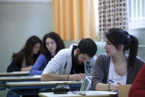 Λάθος στον αλγόριθμο των διορθωτών «βούλιαξε» τους μαθητές της Α' Λυκείου