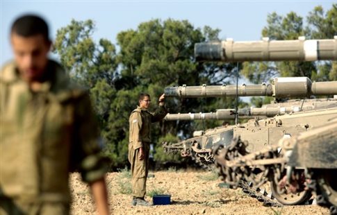 Εντείνεται η ισραηλινή επιχείρηση στη Γάζα, πάνω από 350 νεκροί