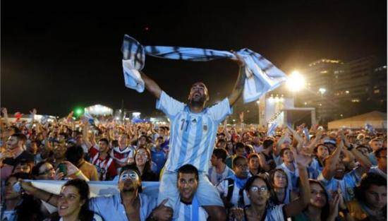 Πέθαναν, από καρδιακή προσβολή, δύο οπαδοί της Αργεντινής