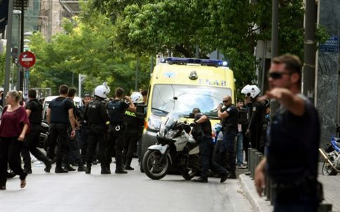 Κόντρα κυβέρνησης-ΣΥΡΙΖΑ με φόντο τη σύλληψη Μαζιώτη