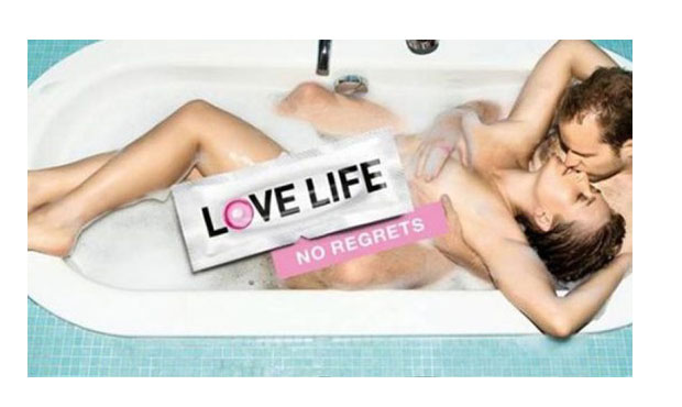 Γέμισε η Ελβετία με αφίσες... αληθινού σεξ