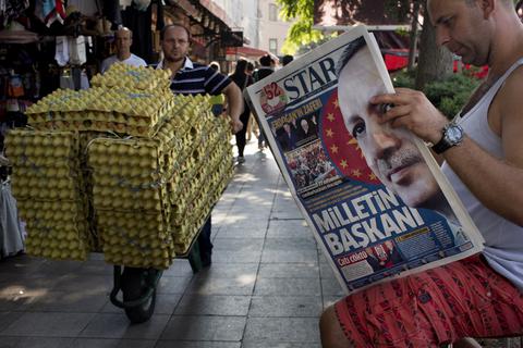 «Ιστορική νίκη Ερντογάν» -«Αναζητείται γλάστρα για πρωθυπουργός»