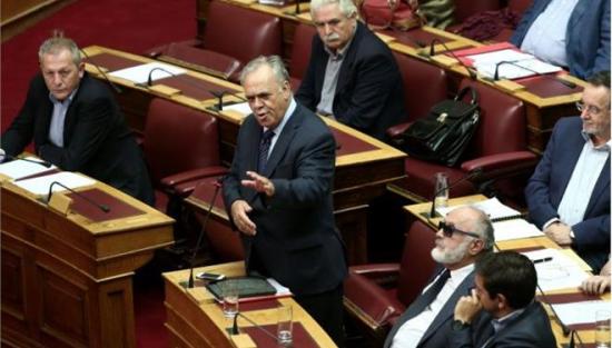 Δραγασάκης: «Αρκεί ένα τηλεφώνημα για να αλλάξει ένας νόμος» - Σταμάτης: «Πρόκειται για βαρύτατη ύβρη»