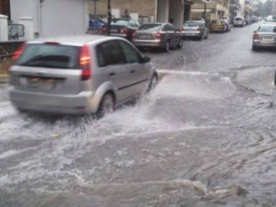 Άμεση ανταπόκριση του Δήμου Πειραιά στη σφοδρή νεροποντή