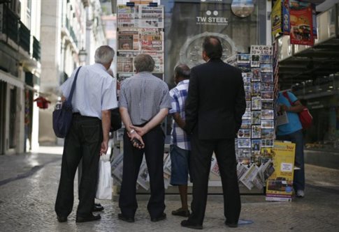 Εφημερίδα καλεί τους δημοσιογράφους να κάνουν και τη διανομή των φύλλων