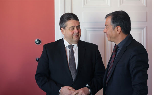 Συνάντηση του Στ. Θεοδωράκη με τον Γερμανό αντικαγκελάριο & υπουργό Οικονομίας Ζίγκμαρ Γκάμπριελ στο Βερολίνο [...]