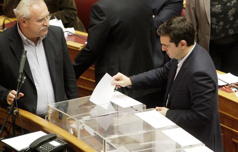 Εξελέγησαν αντιπρόεδροι, κοσμήτορες και γραμματείς της Βουλής - Εκτός η ΧΑ