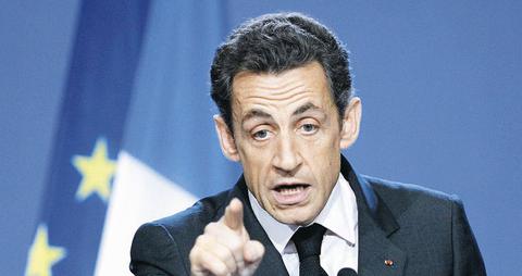 Γαλλία: Προηγείται το κόμμα του Σαρκοζί-Στη δεύτερη θέση το Εθνικό Μέτωπο