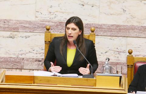 Κωνσταντοπούλου για την «εισβολή» στη Βουλή: Είστε αναστατωμένοι, επειδή κάποιοι διαμαρτυρήθηκαν;